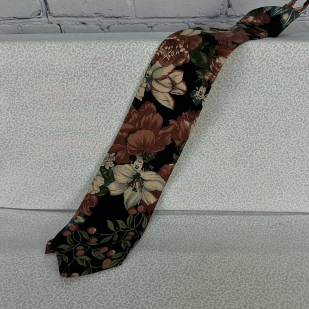 Disney 100%‎ Silk Floral Pattern Hawaiian Theme Hidden Mickey Tie, 3 3/4" Wide